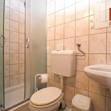 Apartment Fuer 4 Personen Ca 25 Qm In Fazana, Istrien Istrische Riviera Fazana