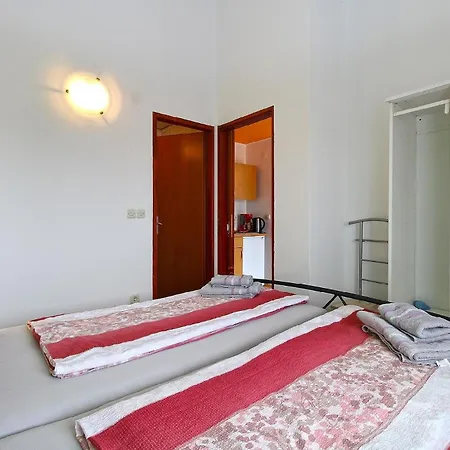 Fuer 4 Personen Ca 25 Qm In Fazana, Istrien Istrische Riviera Apartment Fazana